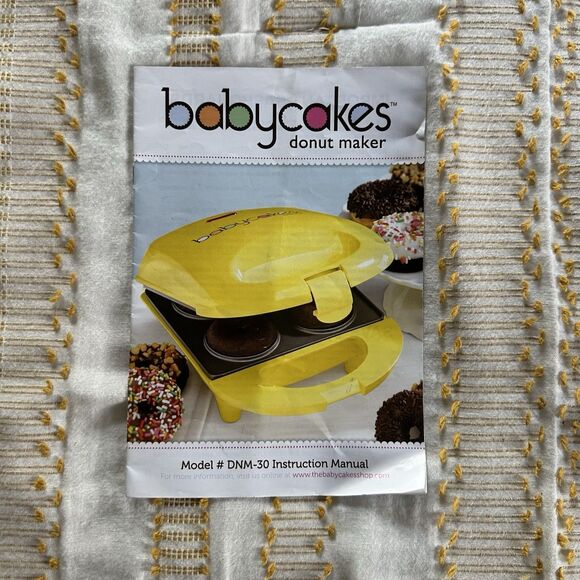 Yellow Baby Cakes Mini Nonstick Donut Maker DNM-30 Cakes Desserts Babycakes - Picture 6 of 7